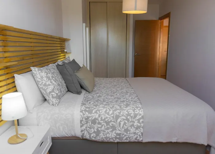 Gara Malpica, Terraza Al Mar * Malpica